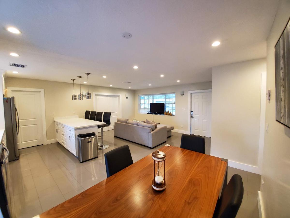 Lakefront Vacation Home - Sleeps 8 Davie Luaran gambar